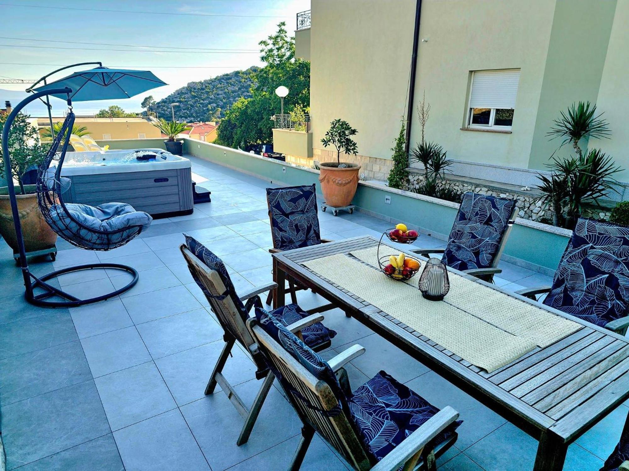 Apartment Tomic 2 Makarska Exterior foto