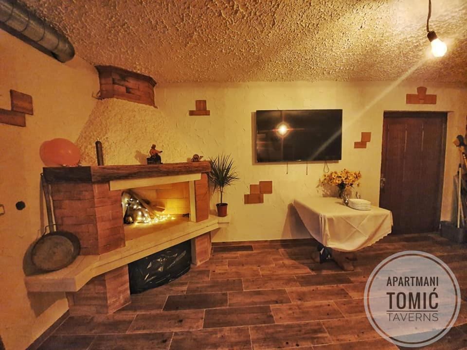 Apartment Tomic 2 Makarska Exterior foto